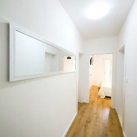 Andri 4 Apartment
