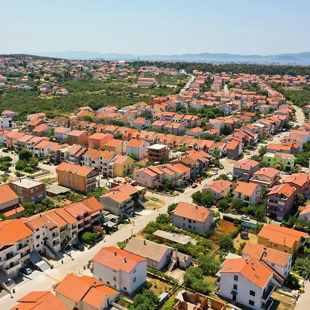 Apartment Andri 4
